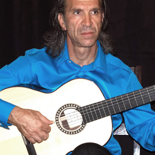 Roberto Corrias