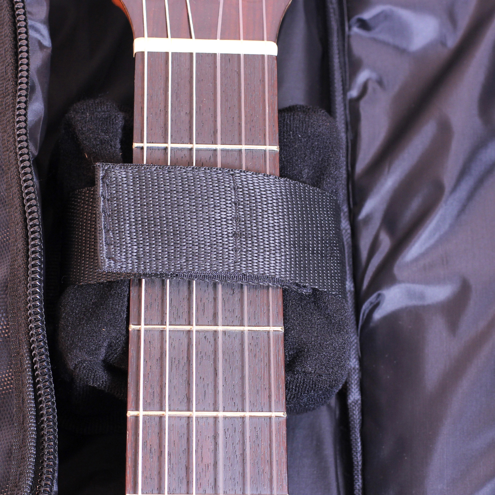 Kremona Standard Gig Bag for Guitar with textured nylon exterior and jumbo zippers